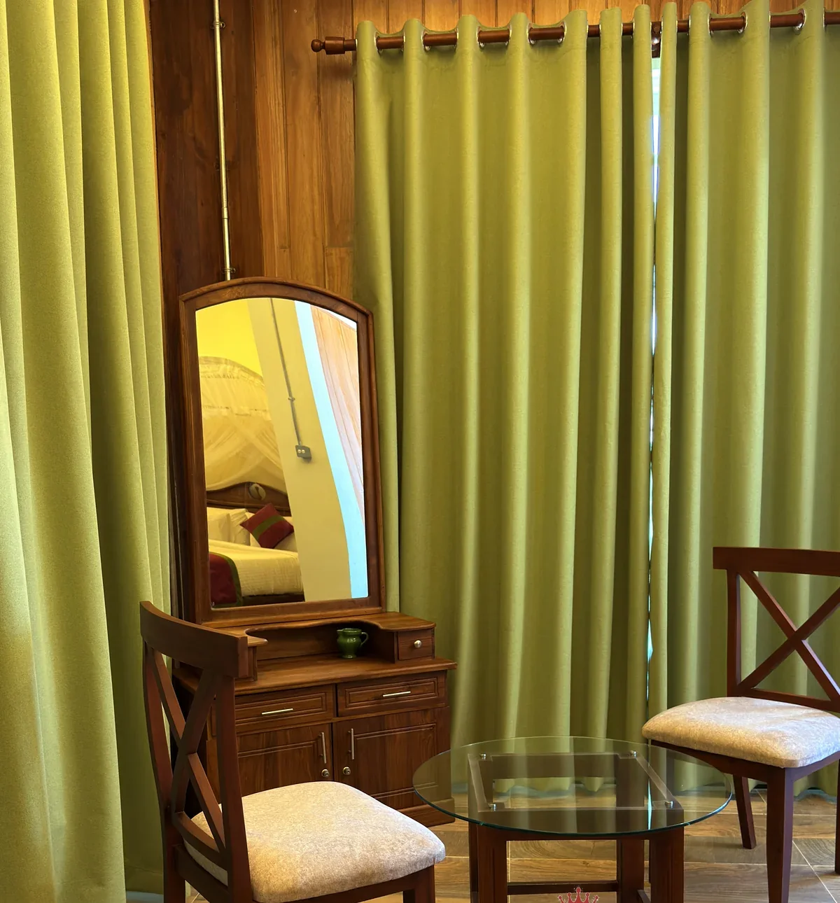 Guest room at Kingswood Tea Factory